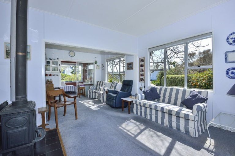 Photo of property in 53 Fortescue Street, Mahia, Nuhaka, 4198