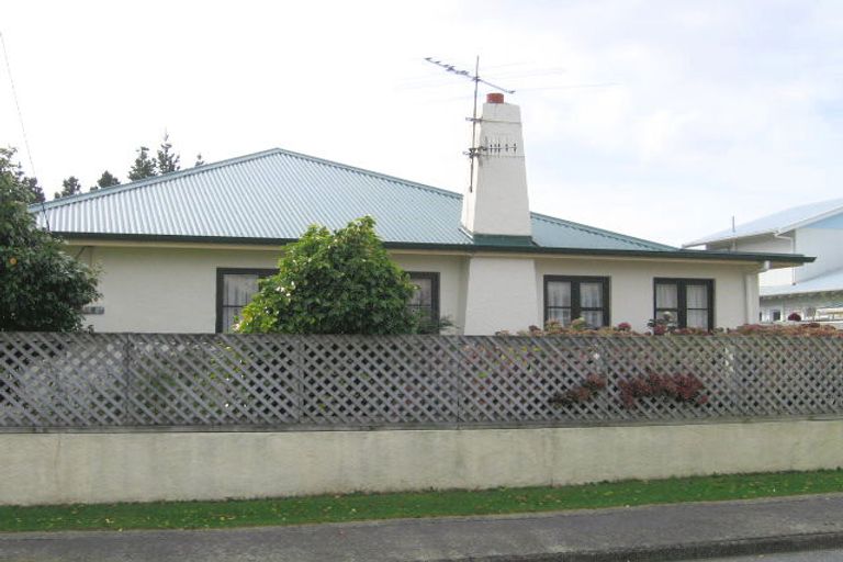 Photo of property in 20 Ropata Crescent, Boulcott, Lower Hutt, 5010