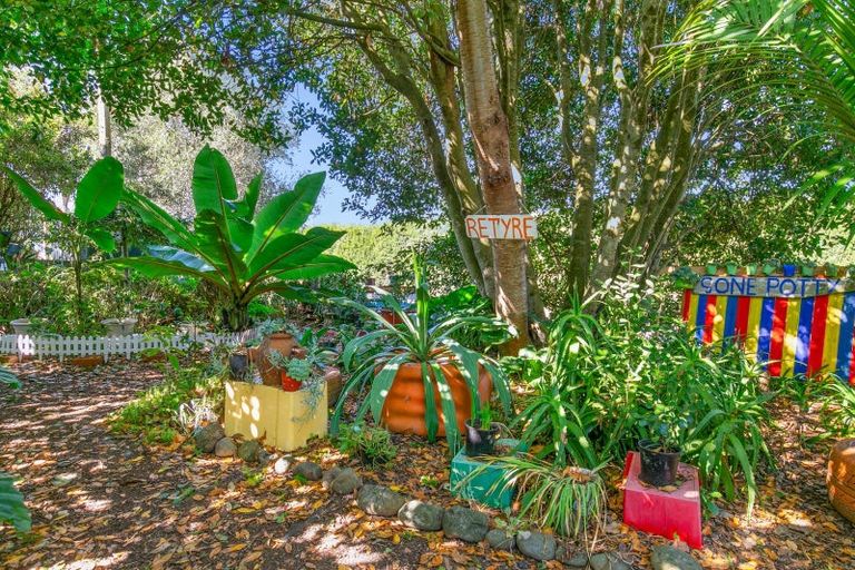 Photo of property in 182 Muhunoa West Road, Ohau, Levin, 5570