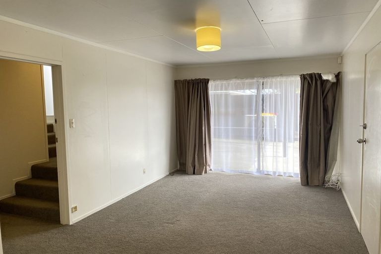 Photo of property in 12 Davita Place, Farm Cove, Auckland, 2012