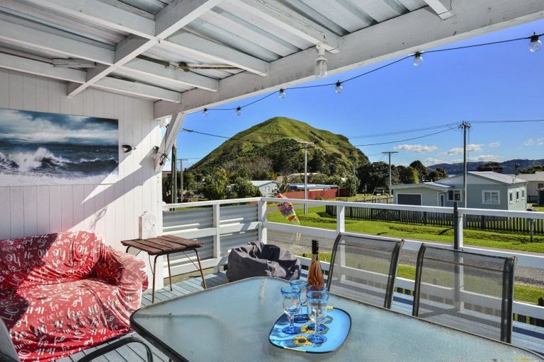 Photo of property in 73 Fortescue Street, Mahia, Nuhaka, 4198