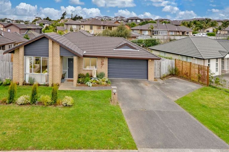 Photo of property in 19 Anchorite Way, Red Beach, 0932