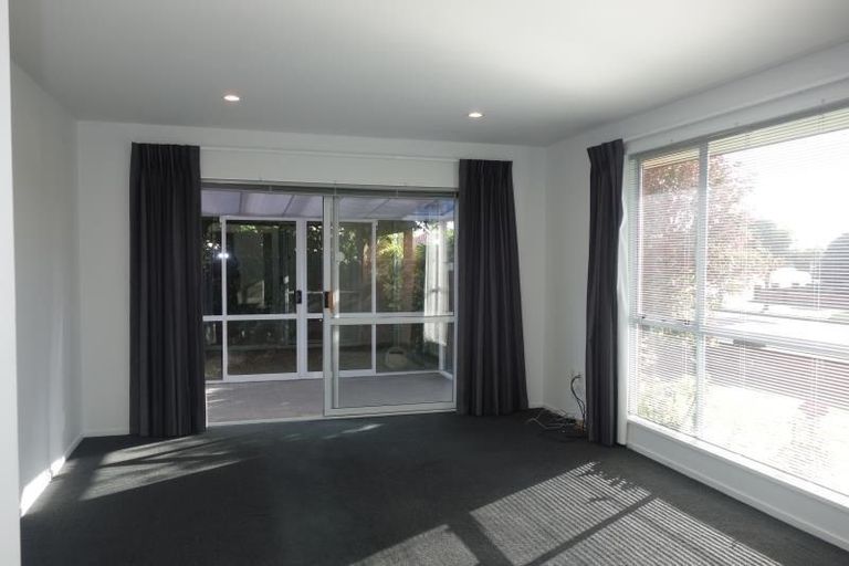 Photo of property in 1/4 Topaz Place, Bishopdale, Christchurch, 8053