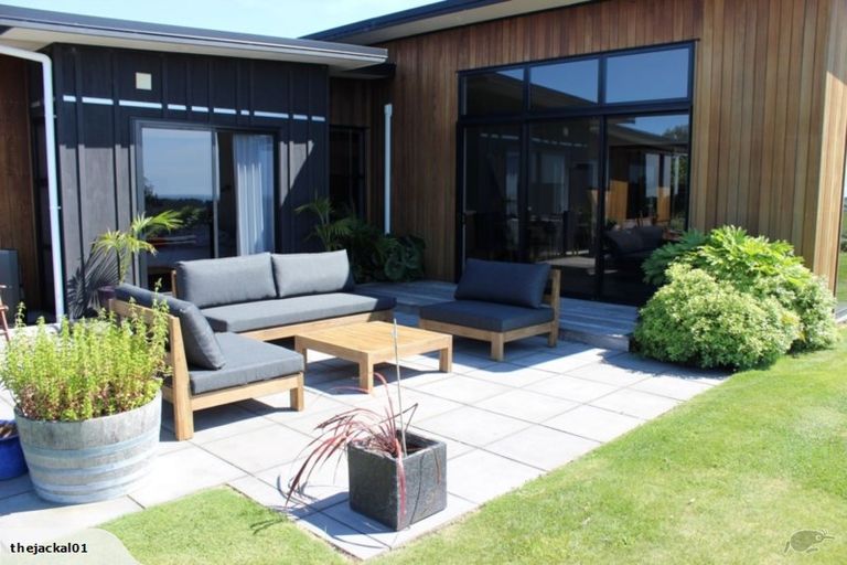 Photo of property in 6 Ekuarangi Place, Kaitake, New Plymouth, 4374