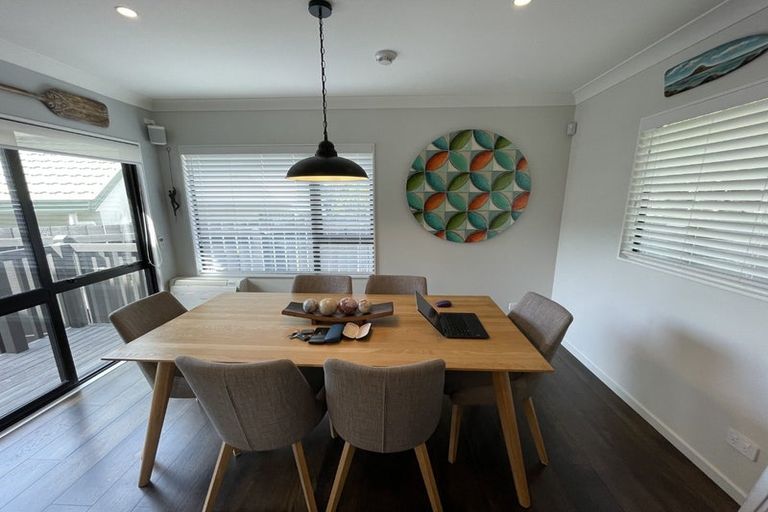 Photo of property in 74 Abilene Crescent, Churton Park, Wellington, 6037