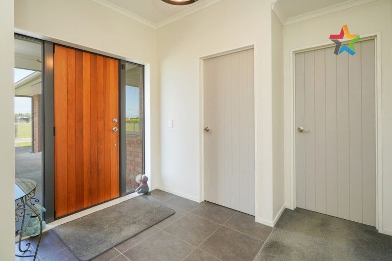 Photo of property in 43 Steel Road, West Plains, Invercargill, 9874