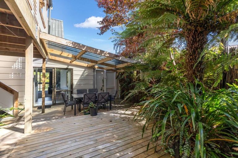 Photo of property in 28 Petrie Street, Pomare, Rotorua, 3015