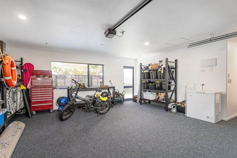 Photo of property in 31 Wells Place, Whitianga, 3510