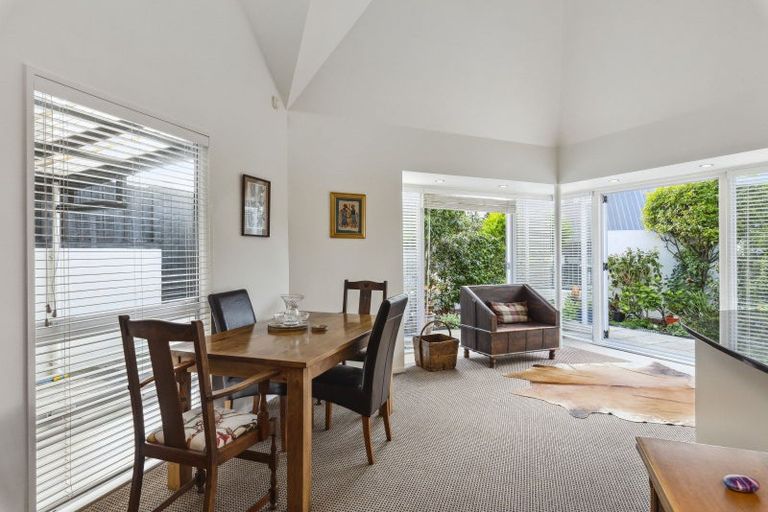 Photo of property in 18a Garden Road, Raumati Beach, Paraparaumu, 5032