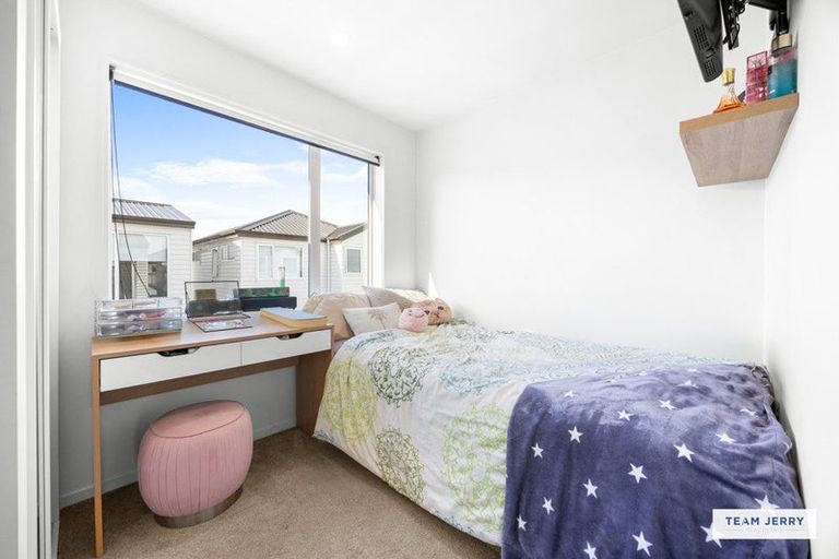 Photo of property in 14 Te Kaapia Road, Papakura, 2110