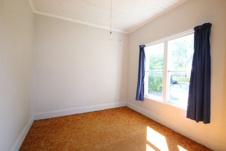 Photo of property in 8 Rolleston Street, Hokowhitu, Palmerston North, 4410