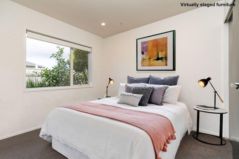 Photo of property in 4 O'farrell Drive, One Tree Point, 0118