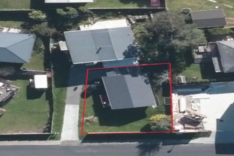 Photo of property in 1/3 Flaxdale Street, Birkdale, Auckland, 0626