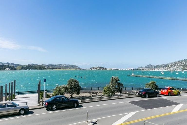 Photo of property in Patent 326 Apartments, 326 Evans Bay Parade, Hataitai, Wellington, 6021