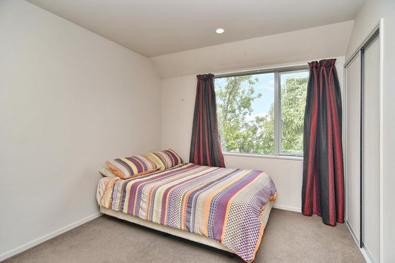 Photo of property in 76b Packe Street, Edgeware, Christchurch, 8013