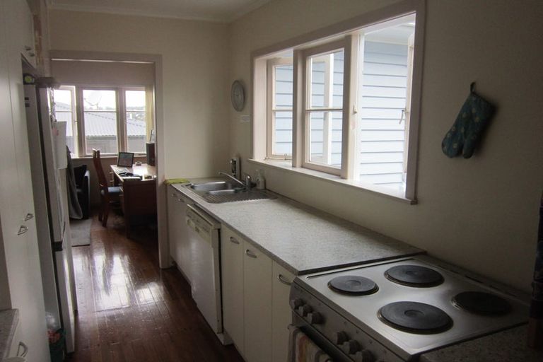 Photo of property in 48 Glengarry Road, Glen Eden, Auckland, 0602