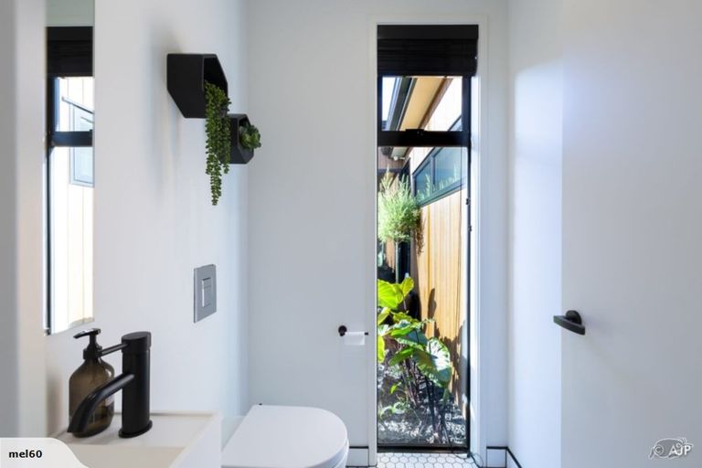 Photo of property in 15 Kotuku Road, Waiuku, 2682