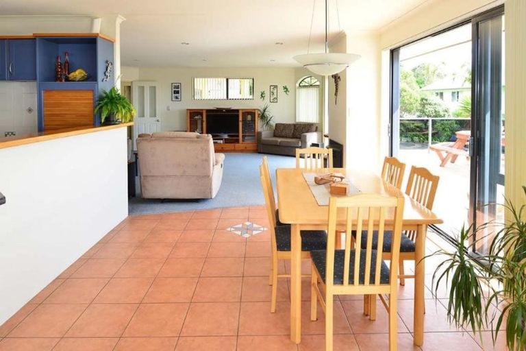 Photo of property in 10 Careen Grove, Gulf Harbour, Whangaparaoa, 0930