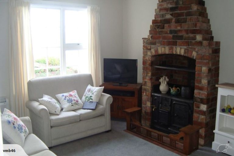 Photo of property in 4 College Road, Lyttelton, 8082