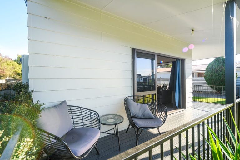 Photo of property in 6 Willowstream Grove, Cloverlea, Palmerston North, 4412