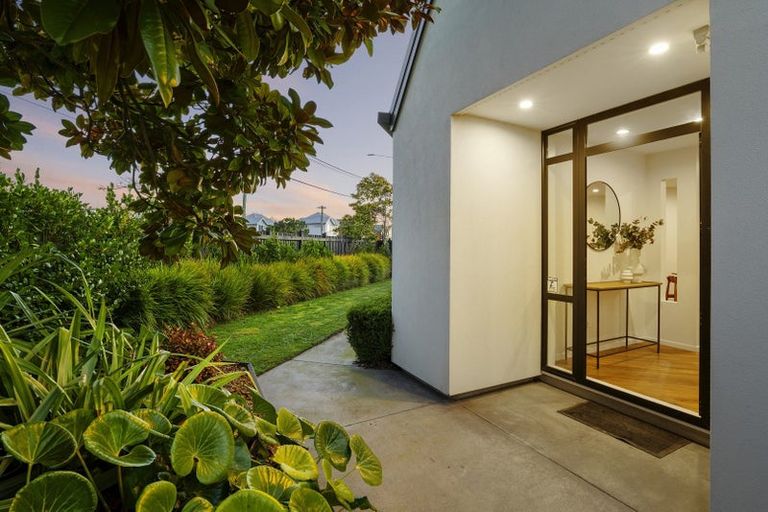 Photo of property in 1 Allard Street, Edgeware, Christchurch, 8013
