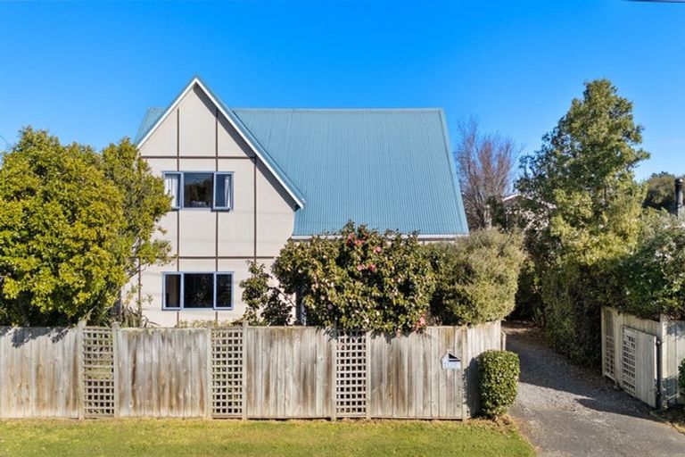 Photo of property in 7 Philip Street, Carterton, 5713