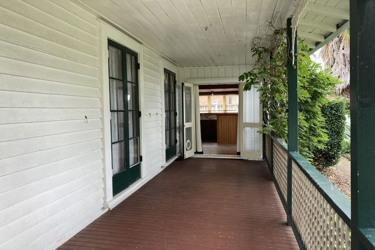 Photo of property in 23 Mcinnes Road, Weymouth, Auckland, 2103