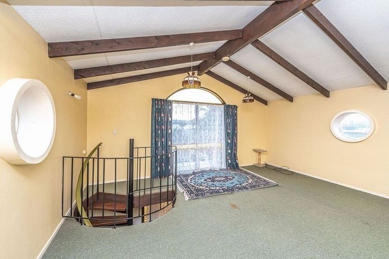 Photo of property in 22 Akepiro Place, Tawhero, Whanganui, 4501