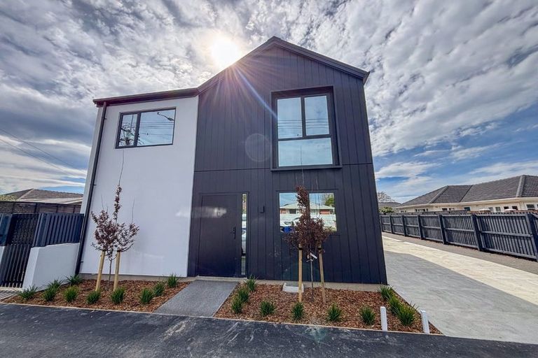 Photo of property in 310 Wairakei Road, Bryndwr, Christchurch, 8053