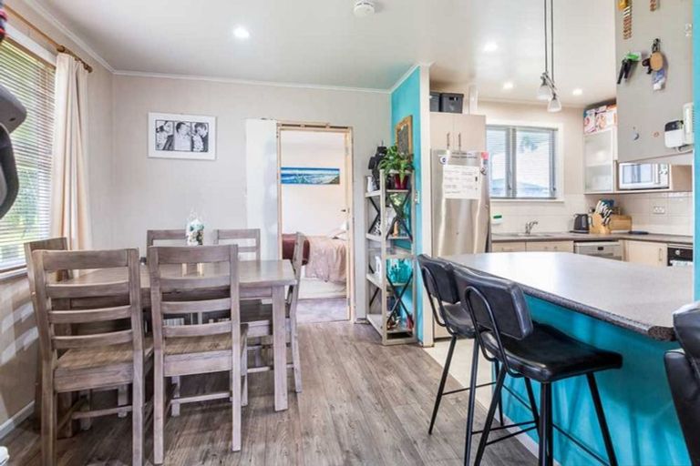 Photo of property in 23 Linwood Avenue, Forrest Hill, Auckland, 0620