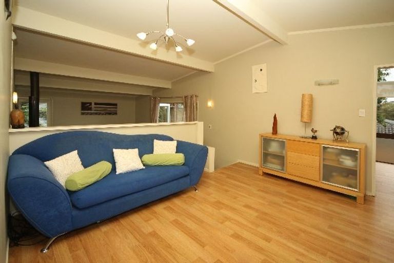 Photo of property in 48 Knightsbridge Drive, Forrest Hill, Auckland, 0620