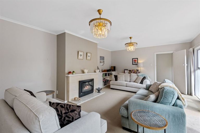 Photo of property in 19 Joyce Crescent, Ilam, Christchurch, 8041