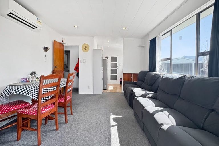 Photo of property in 4/2 Benzie Avenue, Elderslea, Upper Hutt, 5018