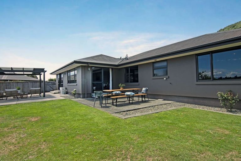 Photo of property in 1 Cullen Place, Nelson South, Nelson, 7010