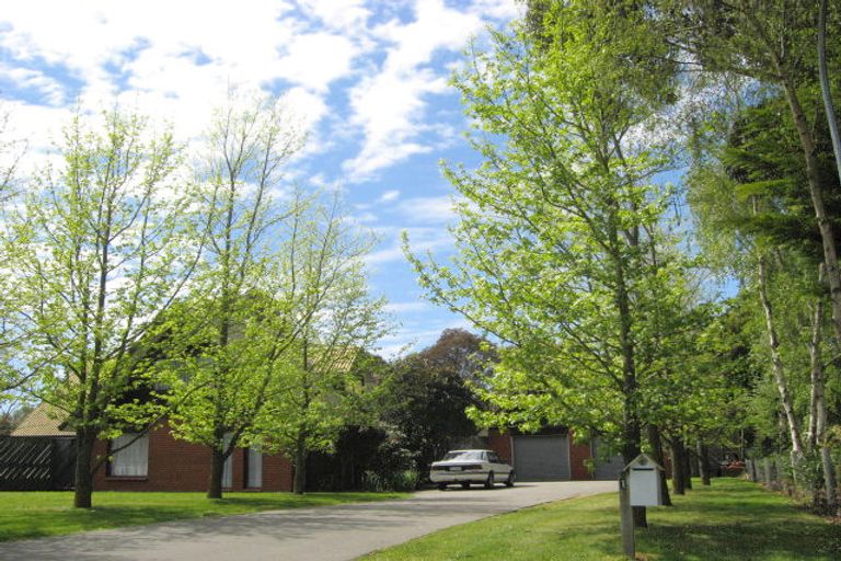 Photo of property in 1 Woodfield Place, Woodend, 7610