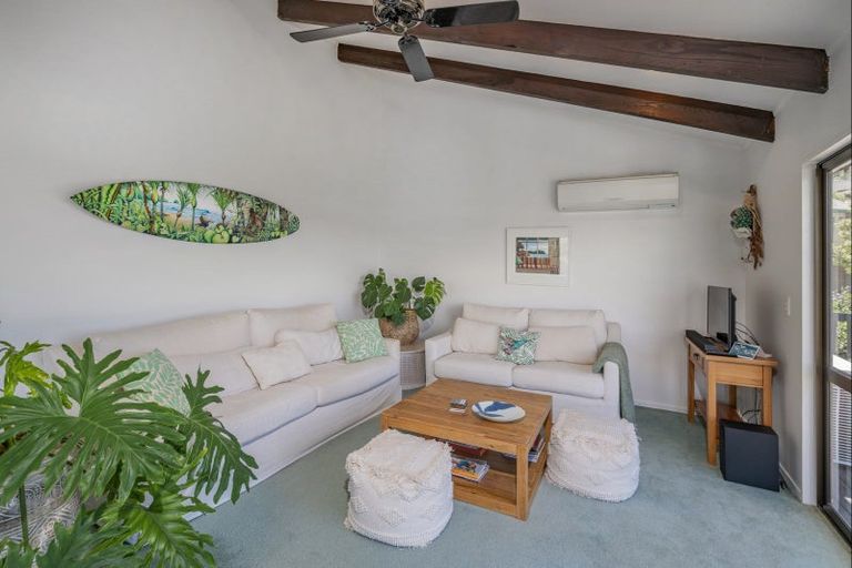 Photo of property in 2 Puriri Place, Whitianga, 3510