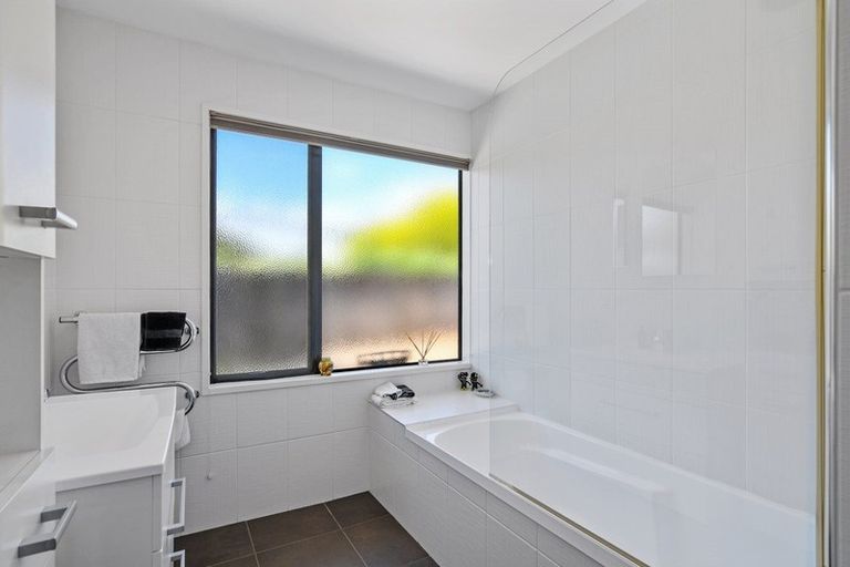 Photo of property in 11 Ardilea Avenue, Stoke, Nelson, 7011