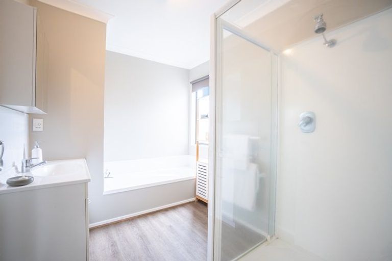 Photo of property in 45 Dalfield Place, Highbury, Palmerston North, 4412