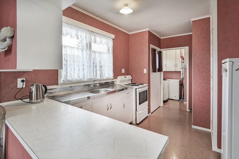 Photo of property in 82 Folkestone Drive, Flaxmere, Hastings, 4120