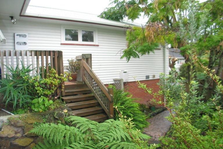 Photo of property in 65 Pomaria Road, Henderson, Auckland, 0610