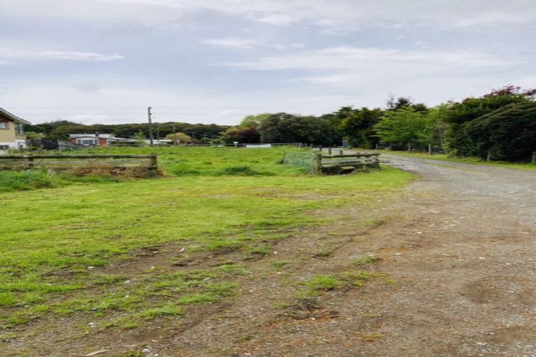 Photo of property in 61 Half Mile Road, Tuatapere, 9620