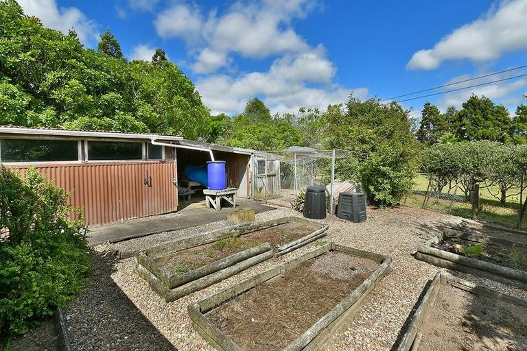 Photo of property in 462 Paremoremo Road, Paremoremo, Auckland, 0632