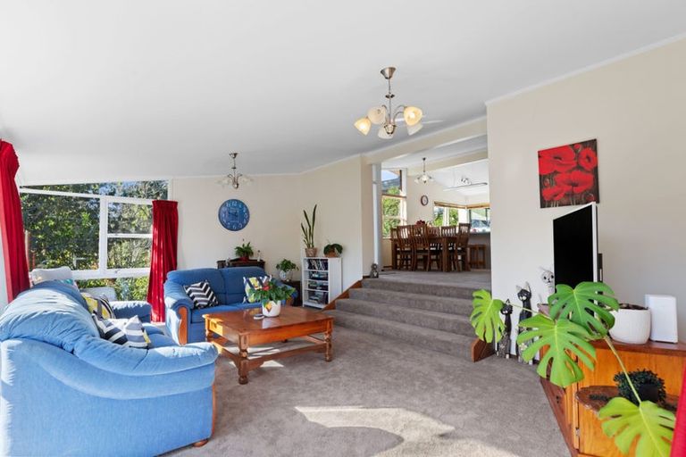 Photo of property in 27 Glen Terrace, Te Puke, 3119