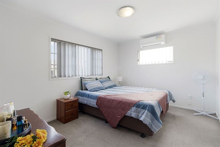 Photo of property in 38 Mulvaney Crescent, Henderson, Auckland, 0612