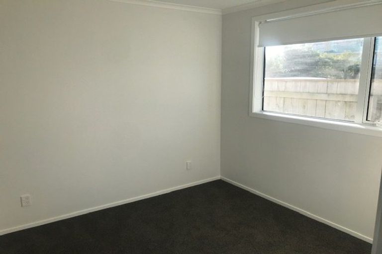 Photo of property in 21a Main Road, Titahi Bay, Porirua, 5022