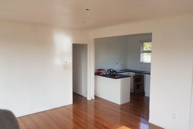 Photo of property in 31 Clifford Road, Johnsonville, Wellington, 6037