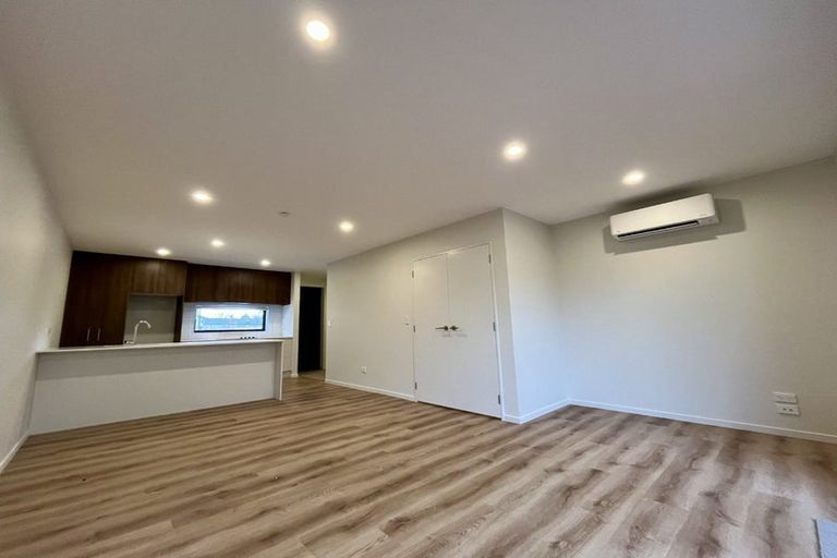 Photo of property in 2/12 Trist Place, Edgeware, Christchurch, 8013