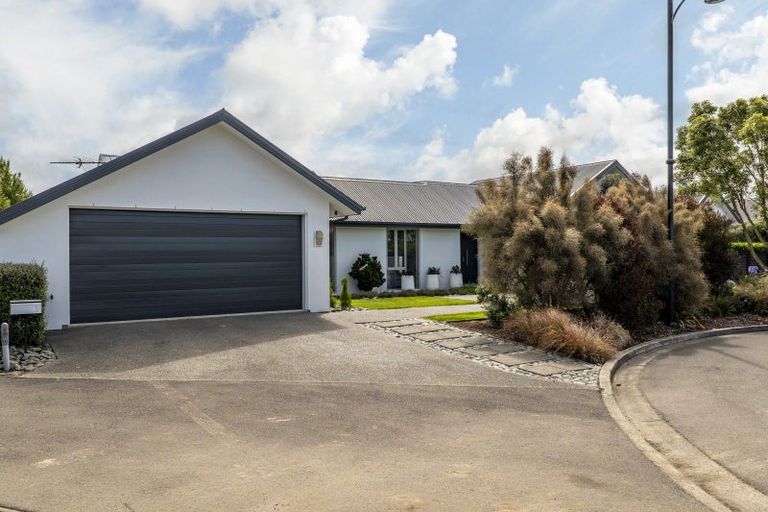 Photo of property in 5 Millpond Place, Parklands, Christchurch, 8083