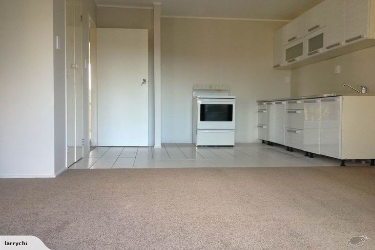 Photo of property in 2/38b Manuka Road, Glenfield, Auckland, 0629