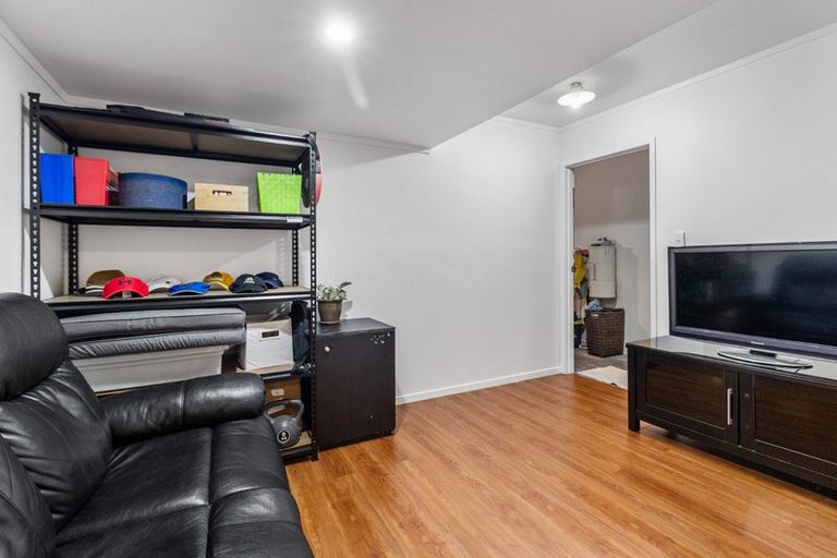 Photo of property in 58 Garton Drive, Massey, Auckland, 0614